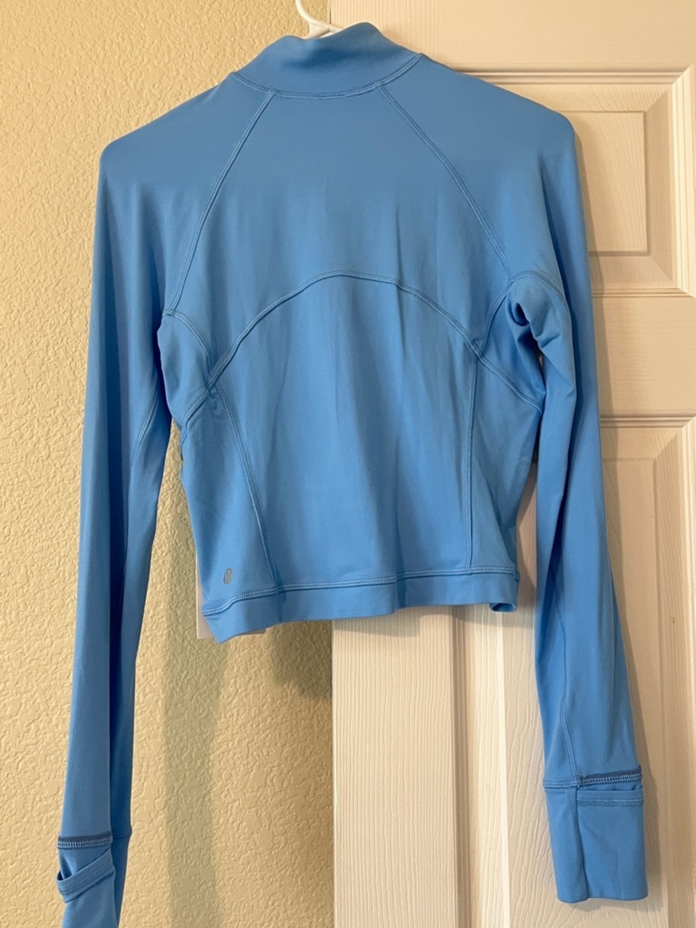 It's Rulu Run Cropped Half Zip in Aero Blue - Picture 7 of 9